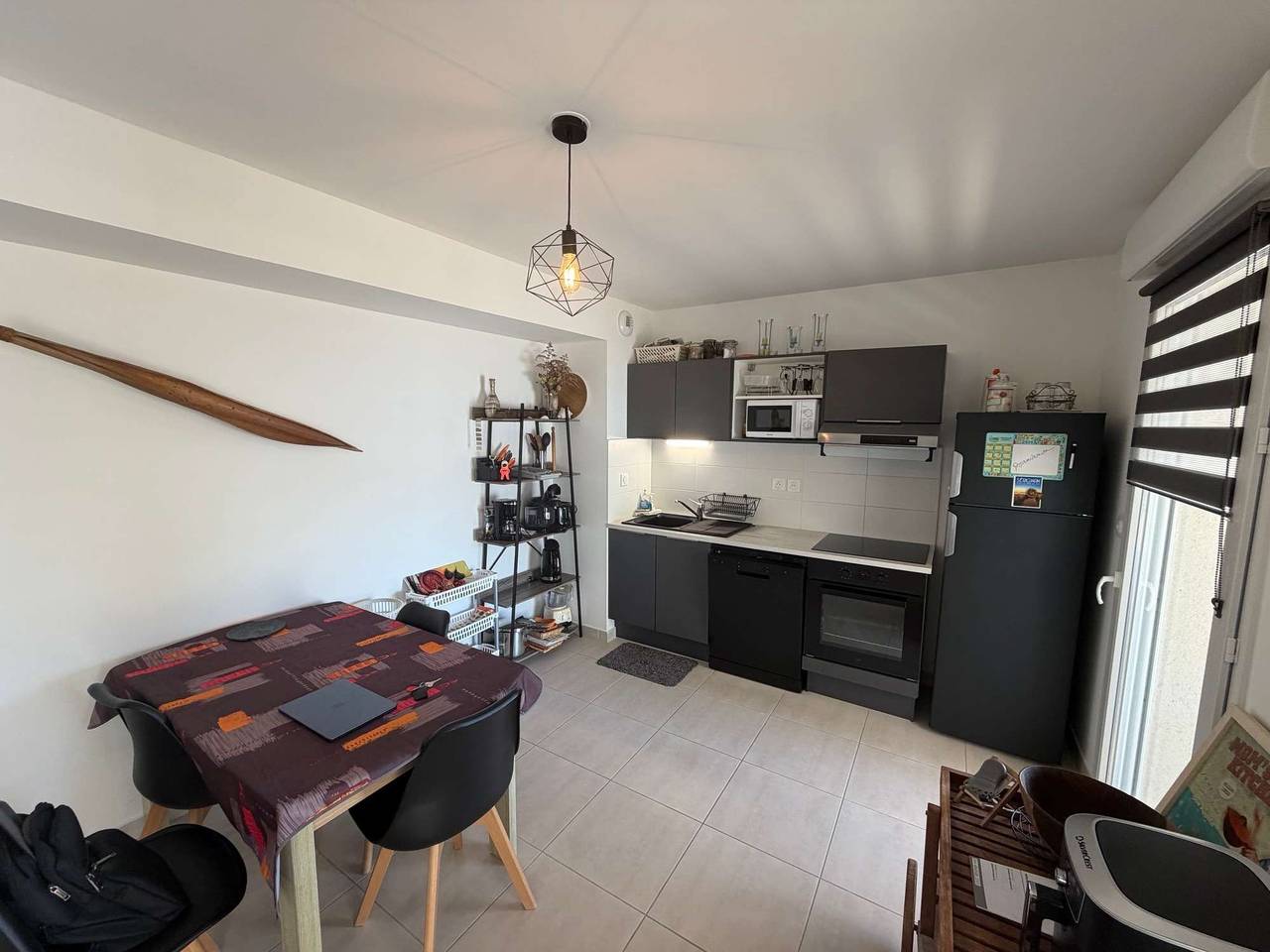 Appartement entier, Bright Cross-Apartment with 2 Terraces in Sérignan, Côte méditerranéenne (France)