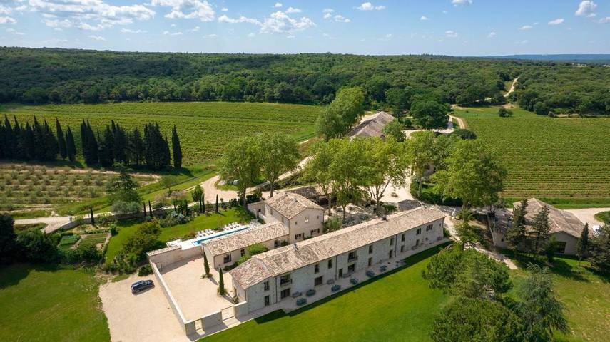 Hôtel pour 2 personnes, avec Terrasse et Jardin ainsi que Piscine et Vue