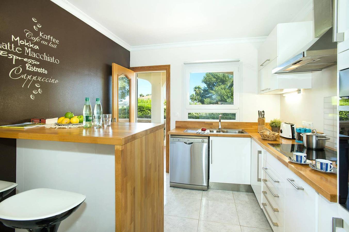 Villa für 6 Personen mit Garten in Playa de Muro, Muro