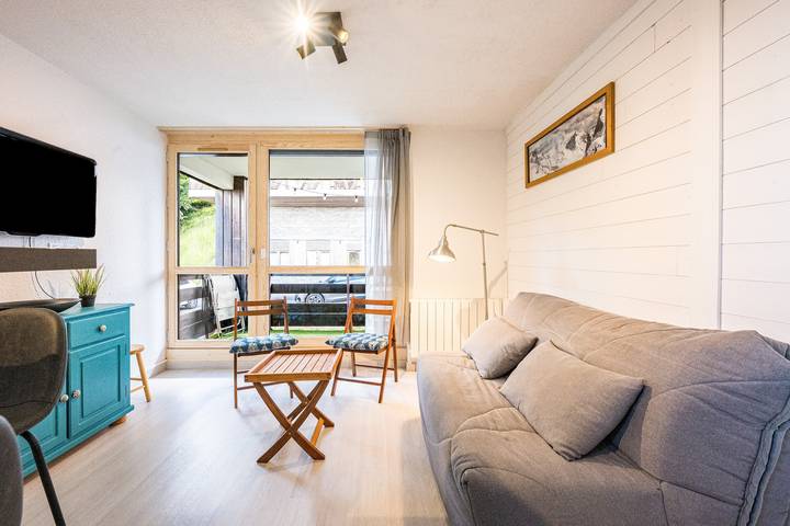 Studio entier, Studio 'Skis Aux Pieds' avec vue sur les montagnes, balcon et Wi-Fi in Massif de la Vanoise