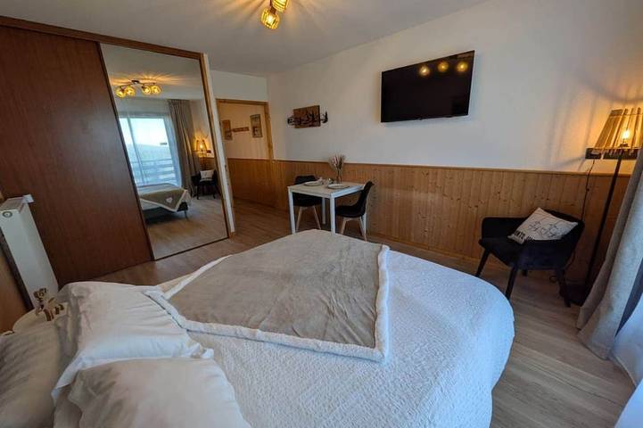 Gîte pour 2 personnes, avec Balcon dans Station de Monts Jura - 4