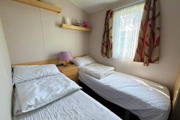 Bungalow for 6 People in Felixstowe, Suffolk, Photo 4