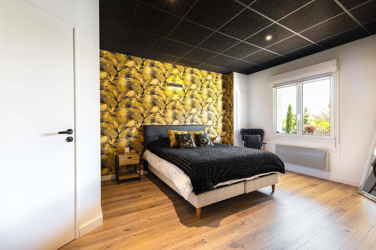 Four-Bedroom House in Montfort-le-Gesnois, Sarthe