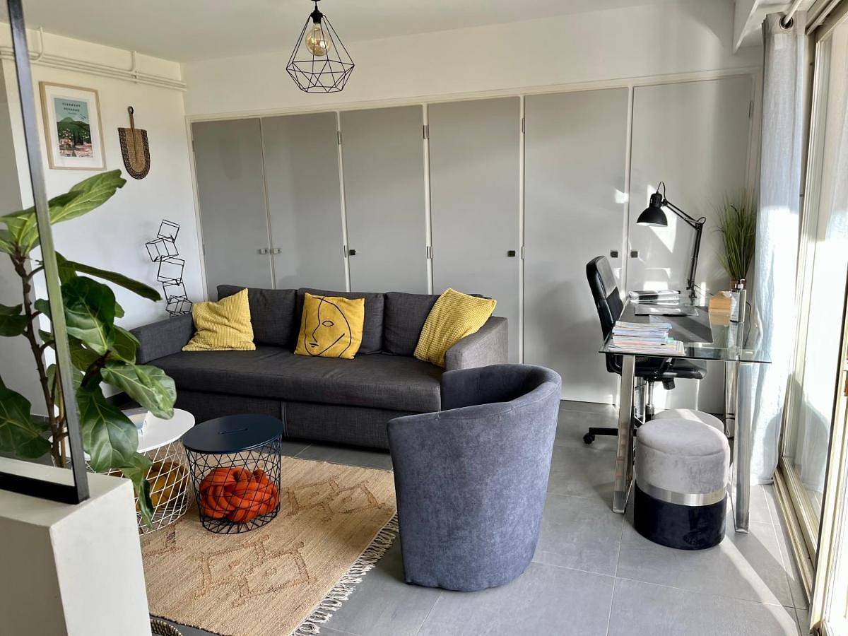 Chez Isa, loft 55m2, jardin, vue, parking, entrée autonome in Ceyrat, Parc naturel régional des Volcans d'Auvergne