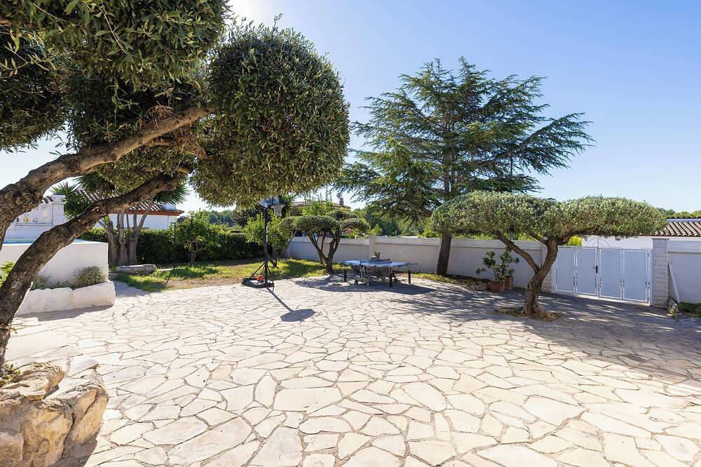 Mas Vilet by Unik Vacation in el Catllar, Costa Dorada