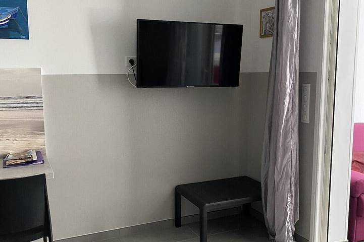 Location de vacances pour 4 personnes, avec jardin ainsi que terrasse et piscine dans Prunete - 4