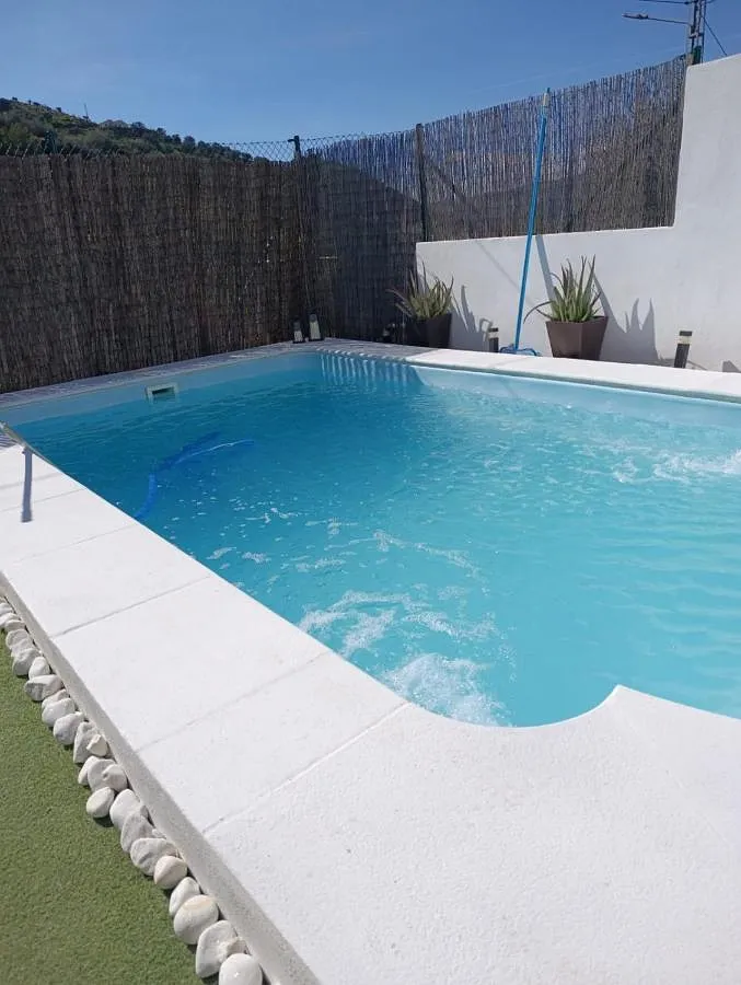 Casa de vacaciones para 5 personas, con piscina además de jardín y vistas - 1