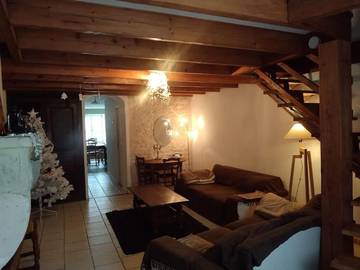 Gîte pour 6 personnes, avec balcon dans Sivry-la-Perche