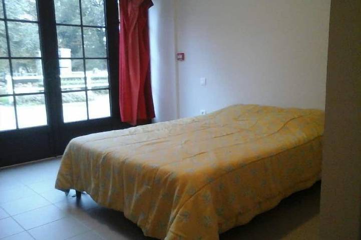 Location de vacances pour 40 personnes, avec jardin et terrasse à Passais - 2