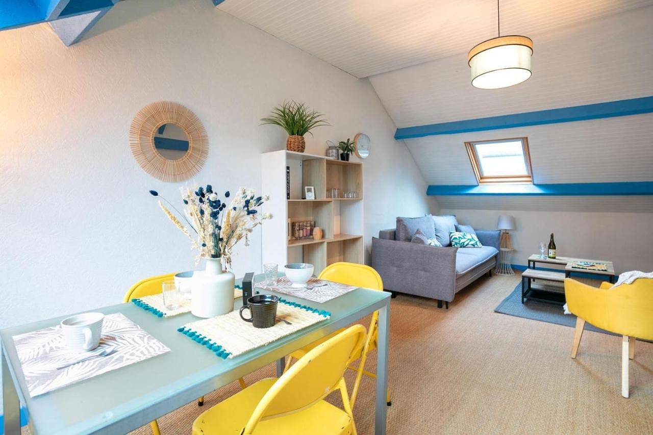 Appartement entier, Two-Bedroom Apartment in Saint-Brieuc, Côte de Goëlo