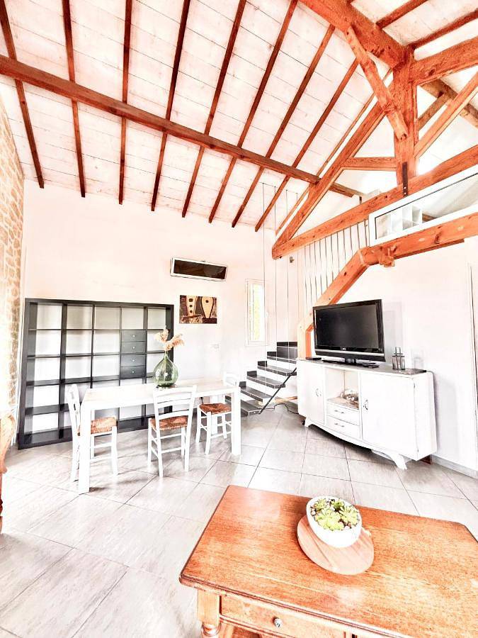 Gîte pour 7 personnes, avec terrasse, animaux acceptés à Vinon-sur-Verdon - 3