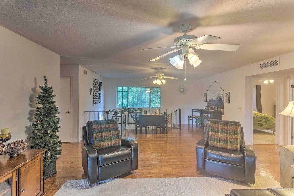 Neu! Downtown Cottonwood Home mit Whirlpool und Terrasse! in Cottonwood (AZ), Coconino Nationalwald