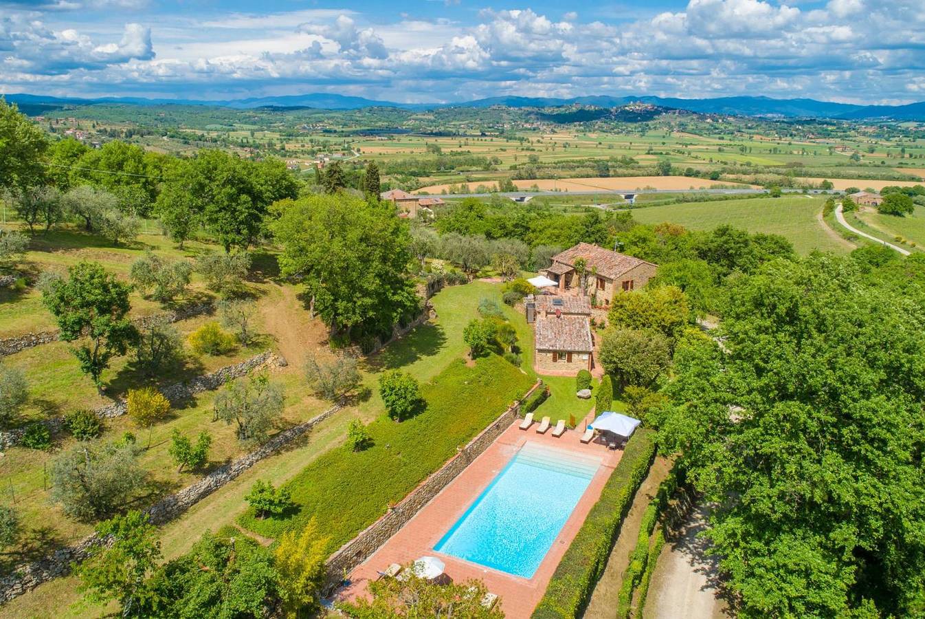 Villa Bramasole Large Private Pool, Wifi in Sinalunga, Siena Provinz
