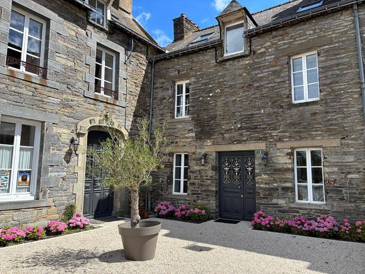 Location de vacances pour 2 personnes, avec jardin à Sixt-sur-Aff - 2