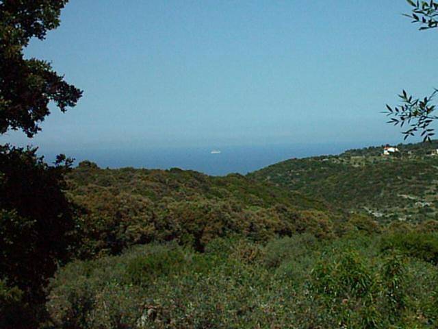 Location de vacances pour 8 personnes, avec piscine ainsi que jardin et vue à Antonelli - 4