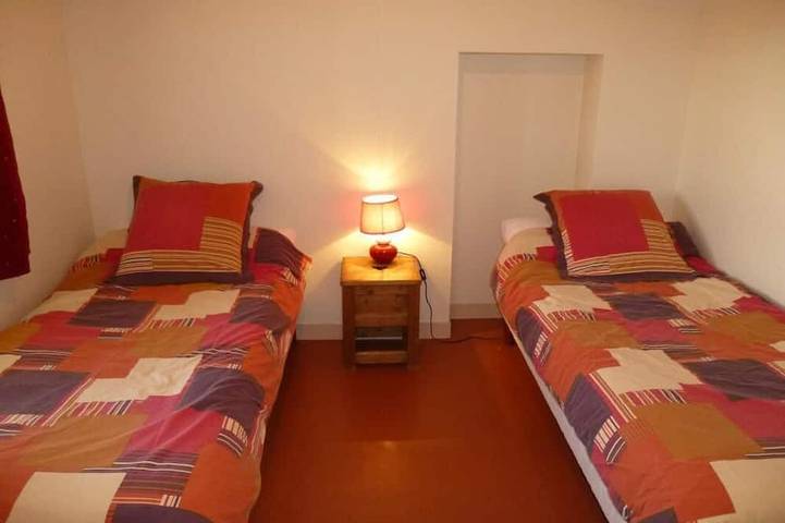 Location de vacances pour 4 personnes, avec jardin à Lhommaizé - 3