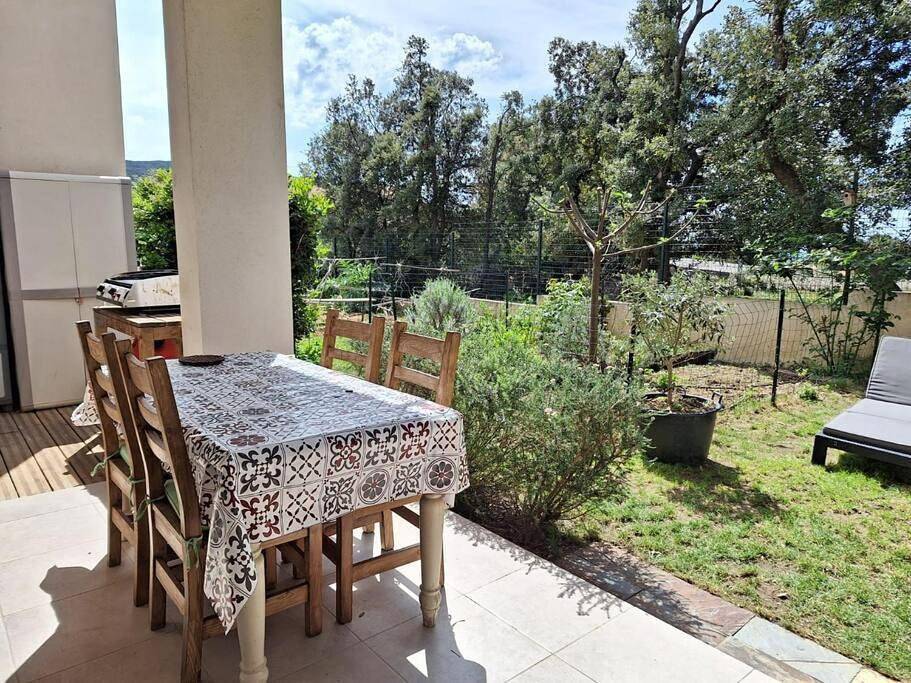 Appartement entier, Two-Bedroom Apartment in Cauro, Région d'Ajaccio