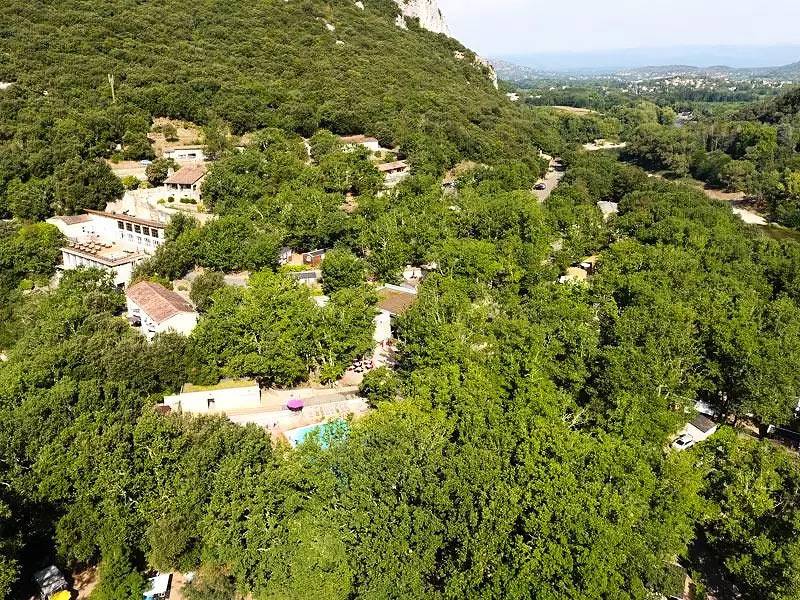 Pavilion 4 - 1 Schlafzimmer mit Terrasse + Clim + Tv 35m2 4 Personen in Salavas, Gorges de l’Ardèche