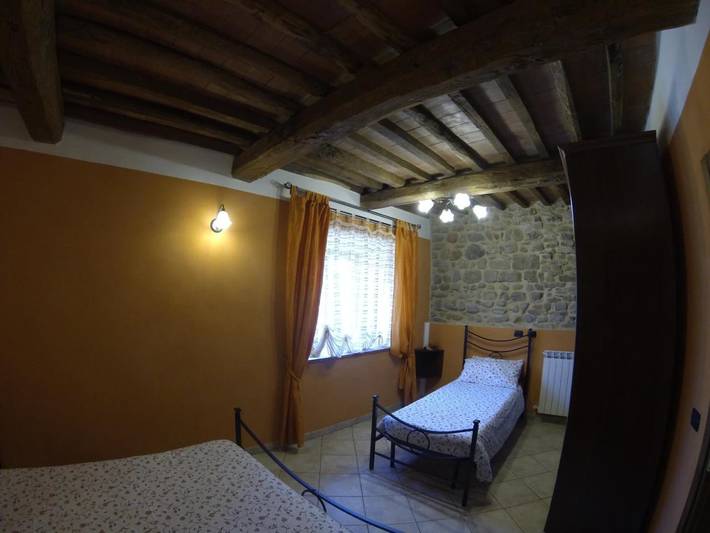 Maison de campagne pour 3 personnes, avec Jardin et Piscine à Barga - 4