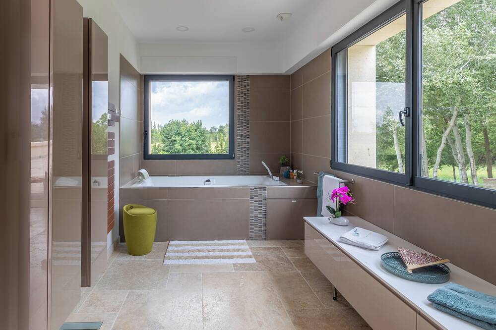 L'Intimite D'Un Domaine En Provence  La Suite Eucalyptus  5 Epis in Mollégès, Région d'Arles