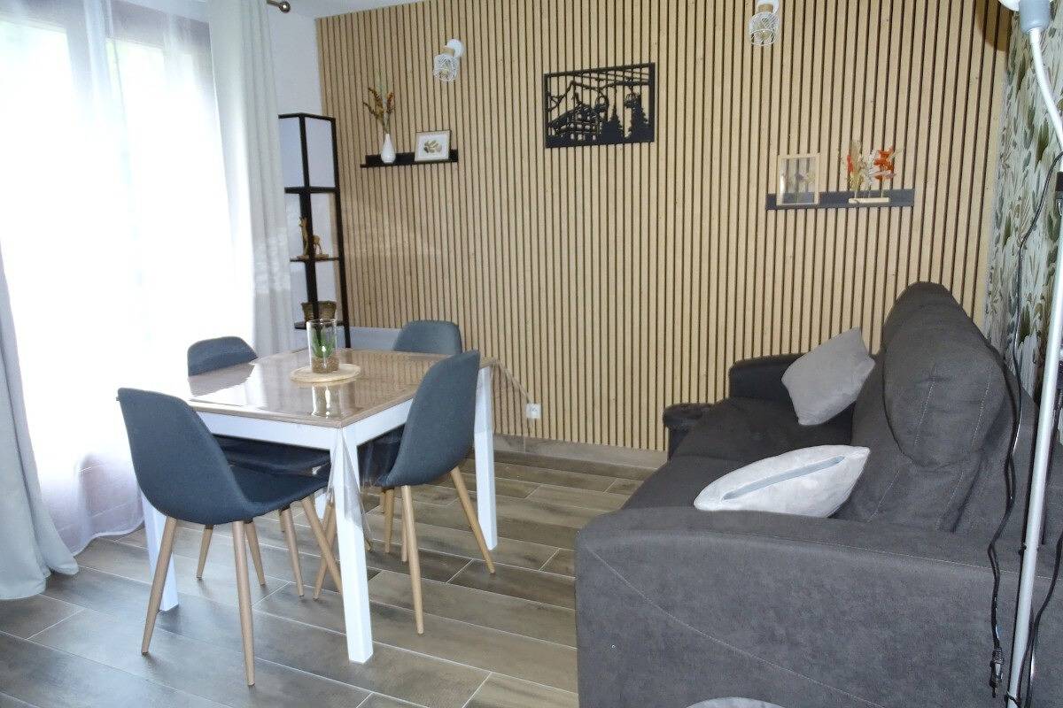 Appartement entier, Appartement vue montagne aux bottières in Saint-Pancrace, Région de Saint-Jean-de-Maurienne
