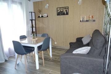 Gîte pour 4 personnes, avec terrasse et piscine à Saint-Pancrace