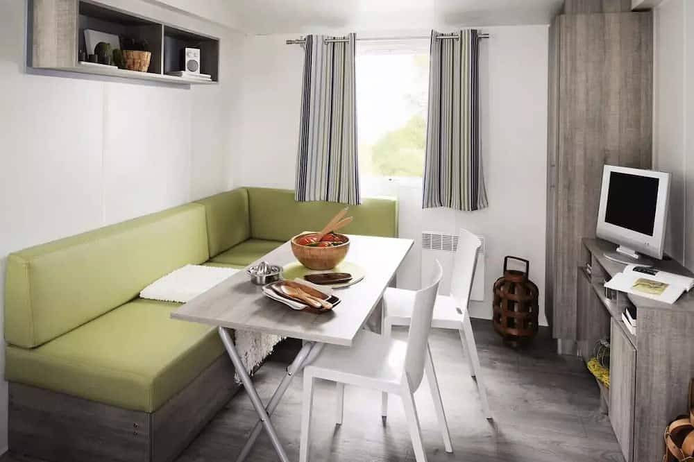 Mobil-home 3 Pièces 4 Personnes + Tv in Erquy, Côte d’Émeraude