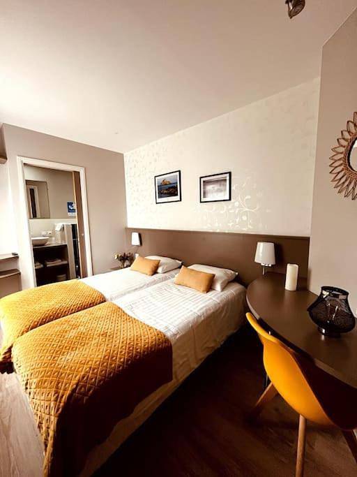 Gîte pour 2 personnes, avec jardin et terrasse à La Bouillie - 4