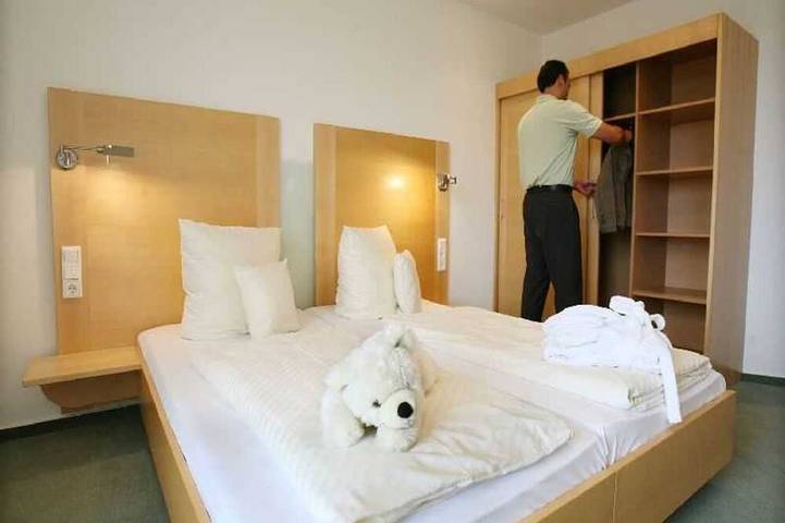 Ferienhaus für 6 Personen, mit Balkon und Garten sowie Sauna in Bad Dürrheim - 4