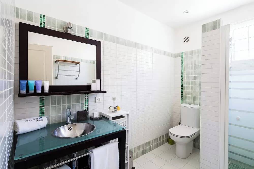 Villa, piscina con vista al mar Promo - 30% 22 de junio / 29 de junio in Belvédère-Campomoro, Distrito de Sartène