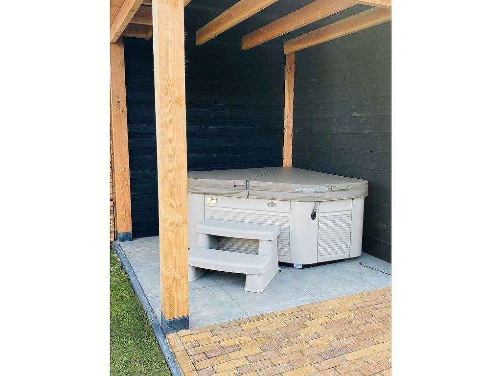 Chalet Wellness Ferdinand || Europe in Noordwijk, Niederländische Nordsee