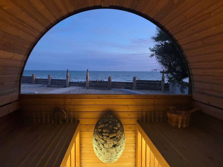 Holiday home for 9 people, with pool and garden, with pets - 1