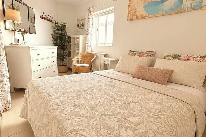 Entire apartment, Beautiful Apartment In Amarilla Golf, 2 bedrooms. On sale! in Amarilla Golf, San Miguel de Abona