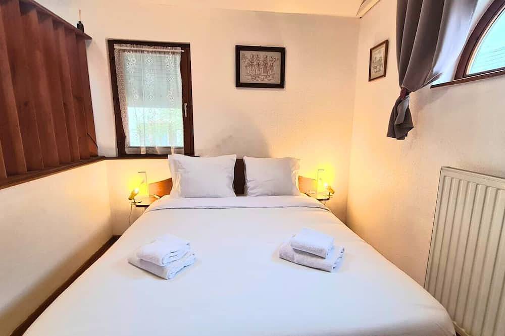Appartement entier, 🌿 Gîte Familial & Pet Friendly – Jardin Clôturé – Parking & Borne Électrique in Beblenheim, Région de Ribeauvillé