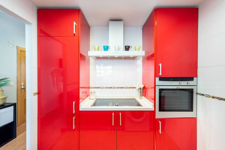 Ganze Wohnung, Ferienhaus 'Ferrandiz' in Meeresnähe mit Wlan in Altstadt Málaga, Malaga