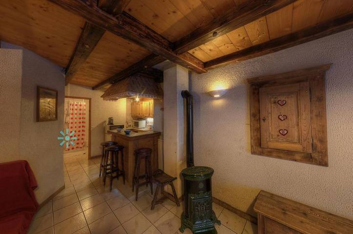 Gîte pour 5 personnes, avec terrasse et vue à La Côte-d'Arbroz - 4