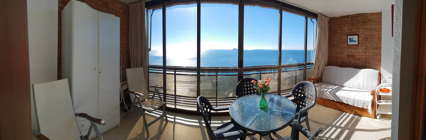 Apartamento de vacaciones para 4 personas, con Vistas al mar además de Balcón y Terraza en Benidorm