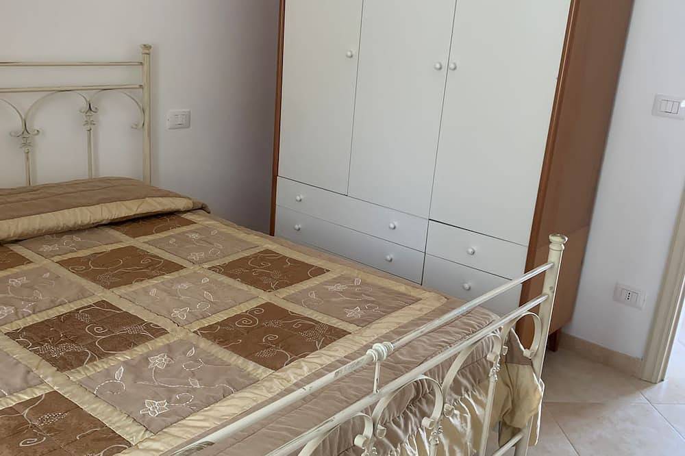 Entire apartment, Giulietta apartment with sea view and garden with pets allowed in Gargano