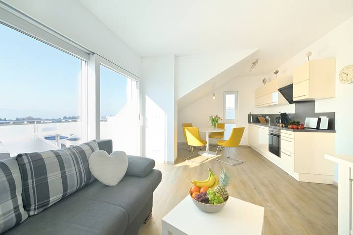 Ferienwohnung für 3 Personen, mit Balkon und Seeblick - 1