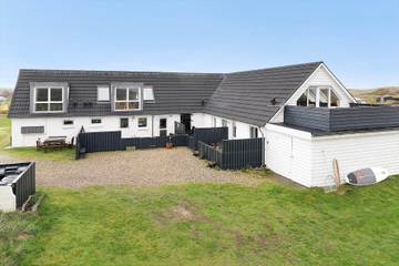 Ferienwohnung für 4 Personen, mit Terrasse in Klitmøller
