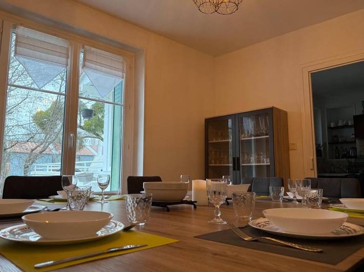 Location de vacances pour 13 personnes, avec vue et jardin, animaux acceptés à Vierzon - 4