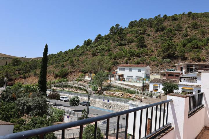 Ganze Wohnung, Apartment „2 Bed in Benahavís“ mit Bergblick, Wlan und Klimaanlage in Val de Guadalmina, Benahavís
