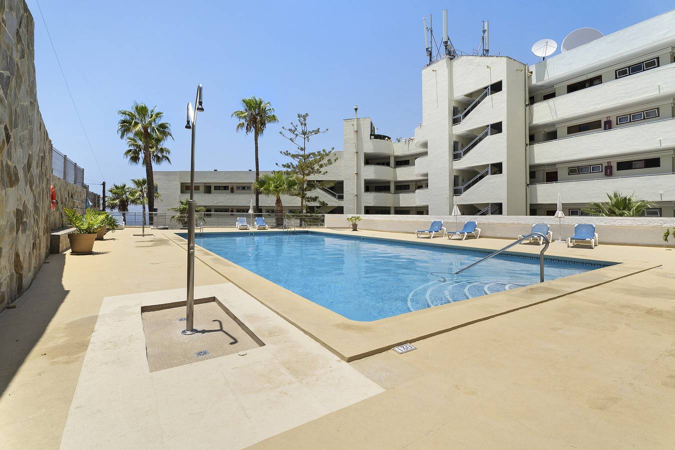 Appartement entier, Appartement 'Bonito Arenas Negras' avec vue sur mer, balcon, piscine partagée et Wi-Fi in Puerto de Santiago, Santiago del Teide