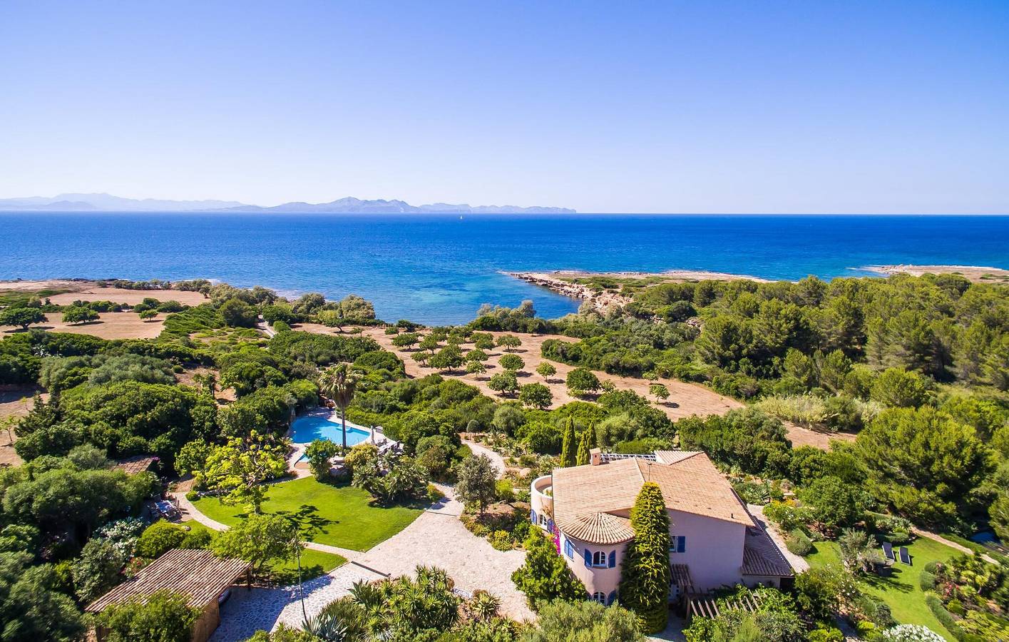 Rückzugsort mit Meerblick, Pool und Terrasse, 2,5 km zum Strand in Colònia de Sant Pere, Artà