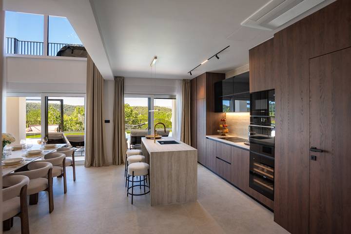 Villa für 8 Personen, mit Pool und Balkon sowie Garten und Sauna auf Rab - 4