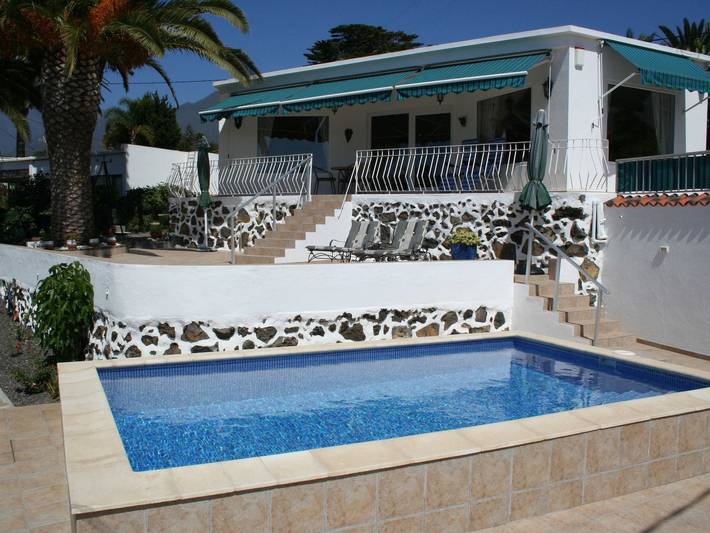 Bungalow für 5 Personen, mit Terrasse und Pool sowie Garten, kinderfreundlich auf La Palma
