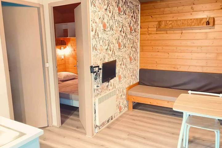 Gîte pour 2 personnes, avec terrasse et piscine, animaux acceptés à Montlaur (Midi-Pyrénées) - 4