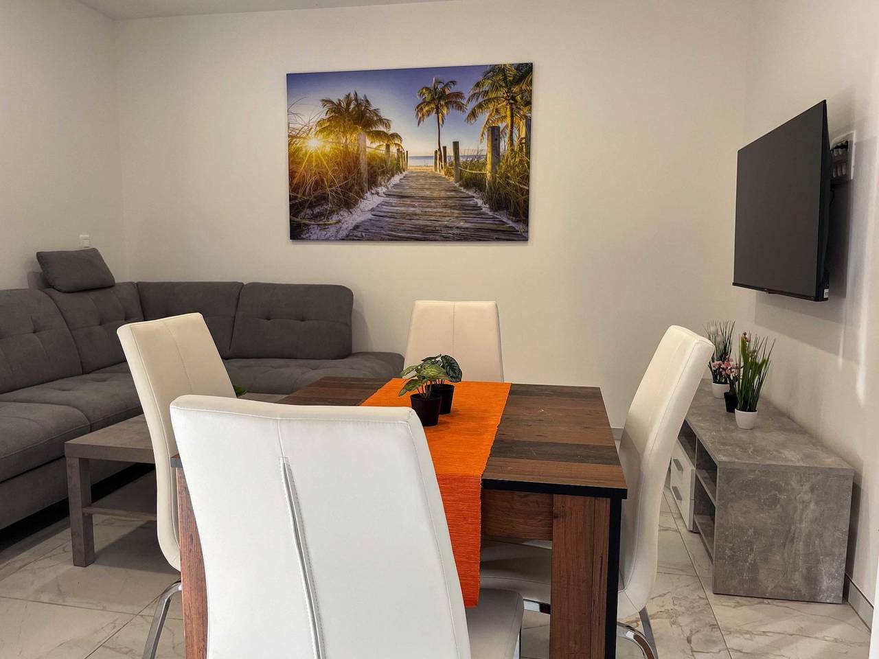 Entire apartment, Delightful Cozy Riverside Apartment - One Bedroom Apartment with Terrace in Karavanke in Pohorje, Lower Styria