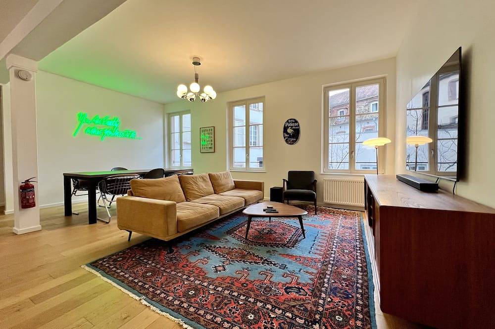 Ganze Wohnung, ❤️️Historic building ❤️️ Downtown ❤️️ Private Terrasse in Haguenau, Nordelsass