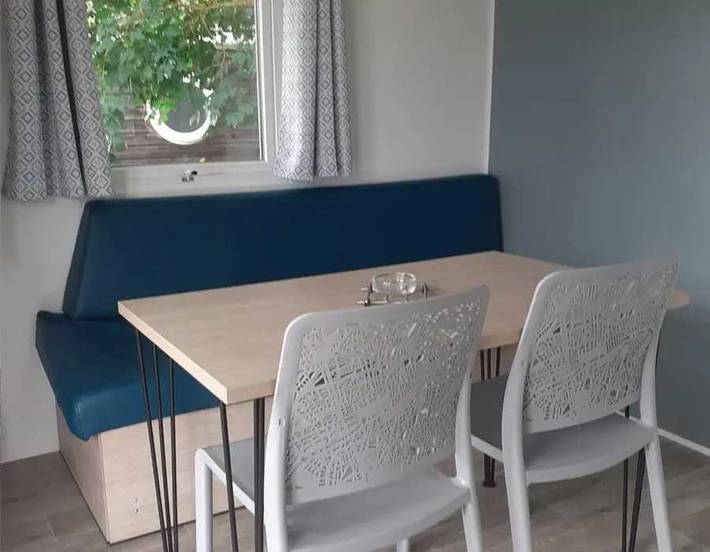 Mobil home pour 2 personnes, avec terrasse et bassin pour enfant à Argenton-les-Vallées - 4